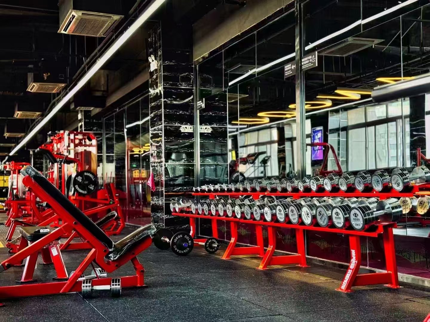 Commercial Fitness Machine Wholesale: Boost Your Gym's Equipment Quality Efficiently