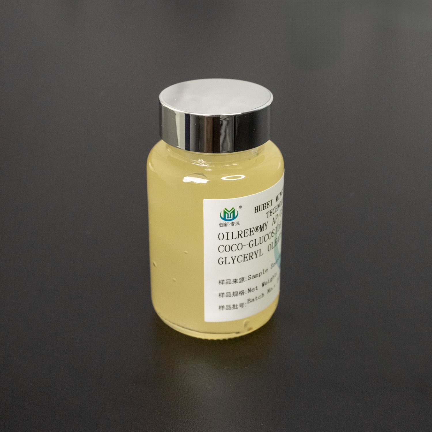 China Emollient Manufacturer: Crafting Superior Ingredients for Skincare Excellence
